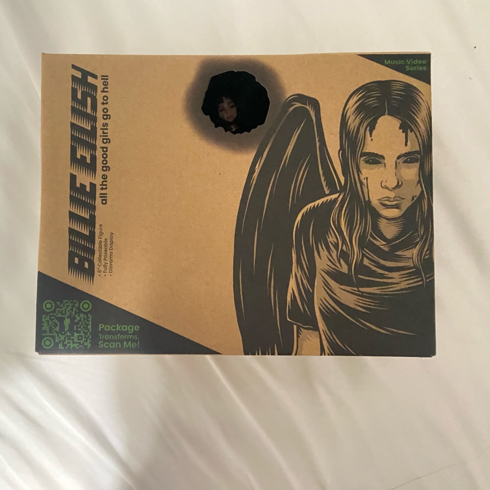 BILLIE EILISH ATGGGTH DOLL